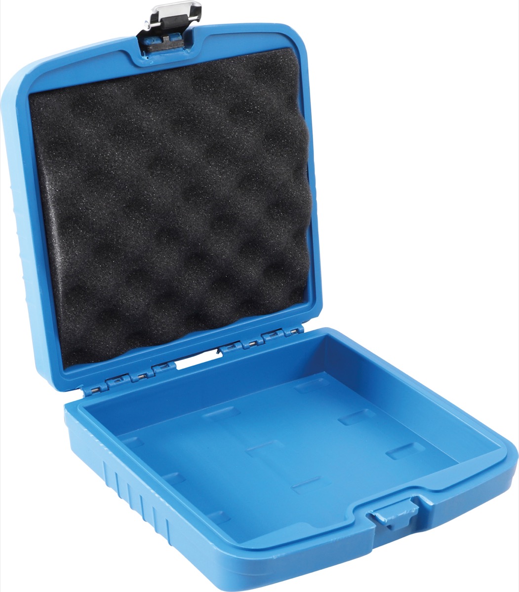 BOX16_02.jpg